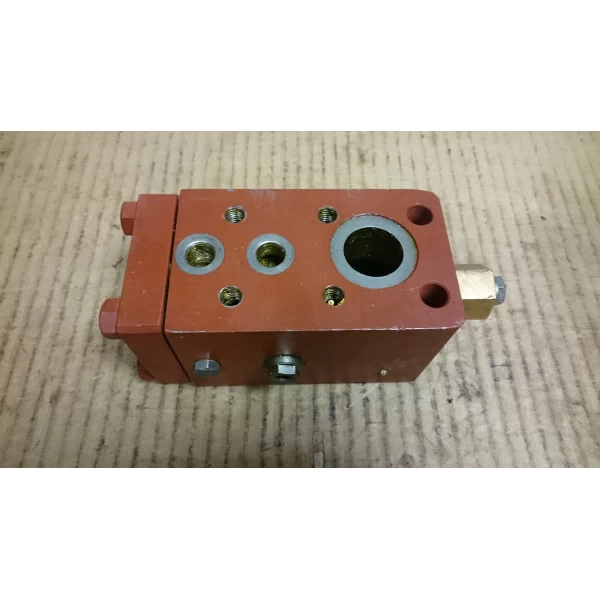 Клапан главный пусковой 672-27916 NVD 36